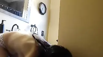 tinymilfamber  hooker she-bop on Work