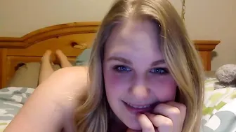 sexylexi  years webcam video