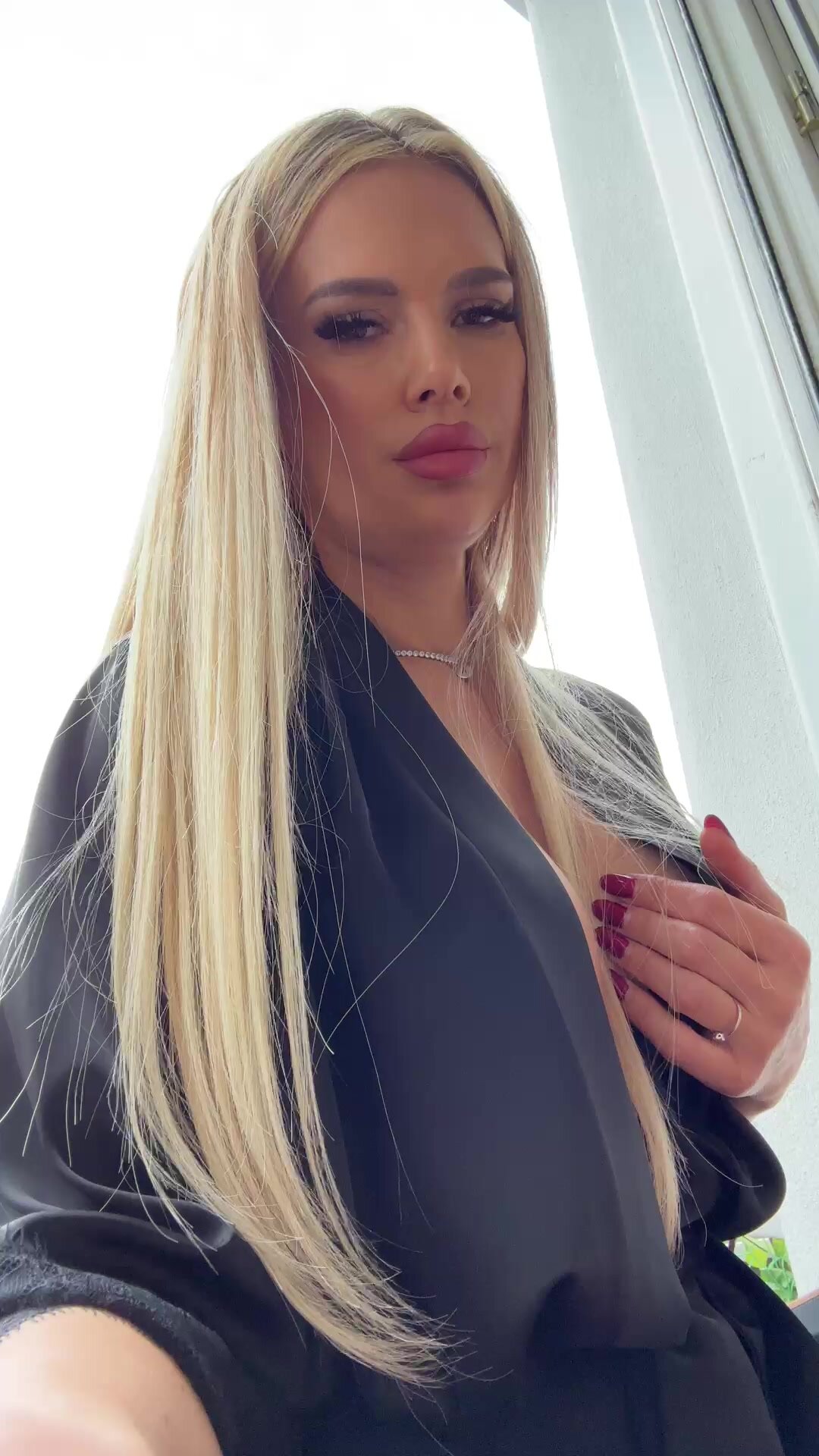 JuliaAzzuro 2025-04-18 boobs free chat